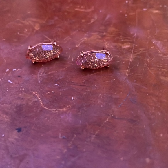 Sparkly rose gold/copper earrings - Picture 1 of 3